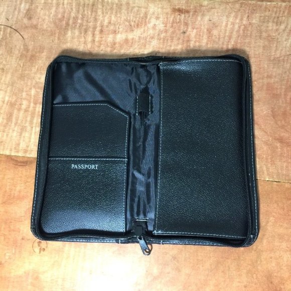 Insight Vacation Passport Wallet - Picture 8 of 12